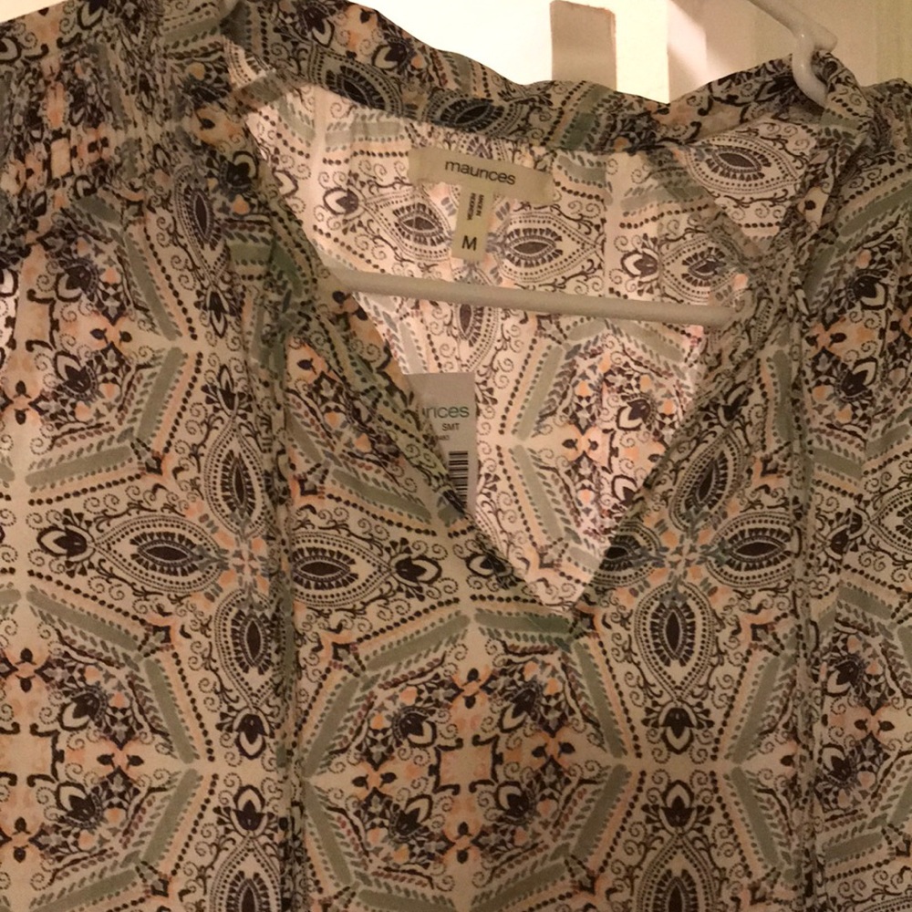 Patterned top - Picture 3 of 4